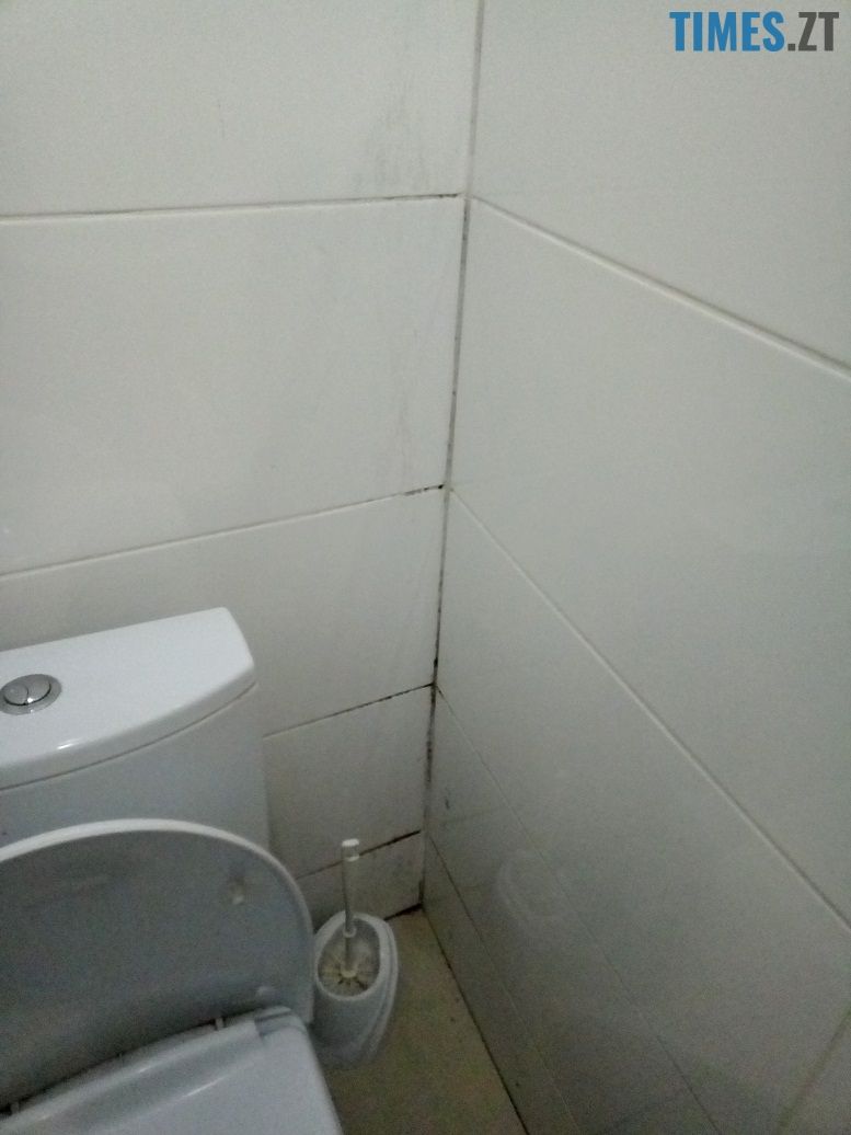 Тренажерний зал Muscle Hulk - туалет | TIMES.ZT