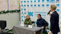 Акторка Ірма Вітовська презентувала в Житомирі фільм «Коза Ностра. Мама їде»