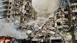 Що робити, якщо потрапили під завал?