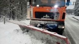 Через ускладнення погодних умов на дороги Житомира та області виїхала спецтехніка