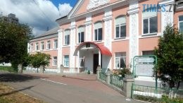 Родинні зв`язки vs професійності: батьки та викладацький склад ліцею №1 обурені призначенням нового директора