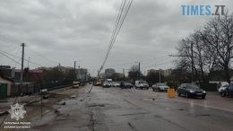 У Житомирі автомобіль збив електроопору: подробиці ДТП
