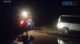 На Житомирщині рятувальники допомогли волонтерці вибратись із пастки