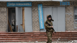 На захоплених територіях російські терористи облаштовують свої військові бази у школах, прикриваючись дітьми як щитом