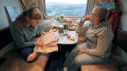 Укрзалізниця планує створити "жіночі купе"