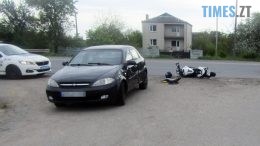 На Бердичівщині мотоцикліст влетів у легковик