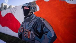 У Києві відкрили мурал присвячений рятувальникам