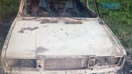 На Ружинщині чоловік, аби помститися супернику, спалив його автомобіль