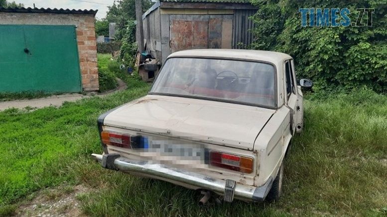 У Попільні чоловік, побачивши без нагляду чужий автомобіль, сховав його... у своєму гаражі