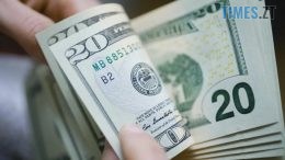 Відзавтра НБУ скасовує у країні фіксований курс долара