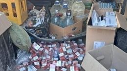 На Малинщині правоохоронці виявили у автівках двох місцевих мешканців понад 1000 пачок контрафактних цигарок