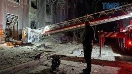 російські терористи завдали ракетного удару по черговому "військовому об`єкту" - житловій багатоповерхівці у Запоріжжі