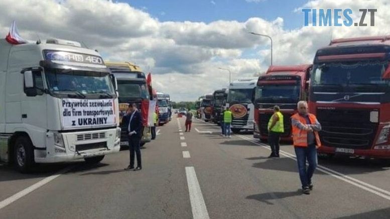 Польські перевізники заблокували роботу трьох українських пунктів пропуску