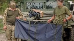 У Житомирі волонтери продовжують шити м’які ноші на фронт: за пів року передали вже 900