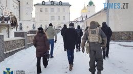 Фахівці СБУ завітали з обшуками до Почаївської лаври УПЦ (МП)