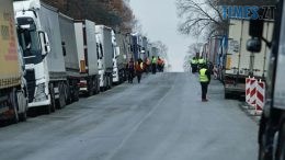 Польська сторона погодилась частково розблокувати кордон для вантажівок, однак не для всіх