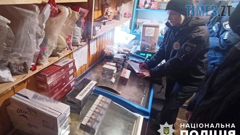 На Звягельщині жінка у власному будинку облаштувала крамницю, де реалізовувала фальсифікат