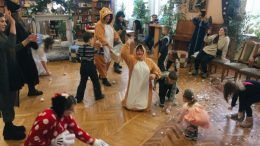 В Житомирській обласній бібліотеці малечі влаштували «Велику новорічну пригоду»