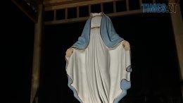 На Житомирщині нелюди обезголовили скульптуру Божої Матері