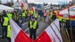 Туск: Польща може тимчасово закрити кордон з Україною для торгівлі товарами