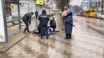 У Житомирі на зупинці громадського транспорту помер чоловік
