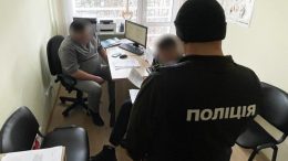 У Житомирі правоохоронці за продаж фіктивних діагнозів затримали лікаря та його спільника