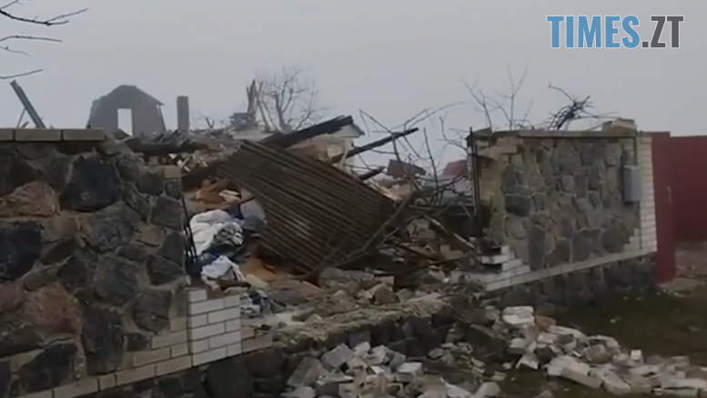 російські окупанти поцілили по житловим будинкам на Вінничині: 2 людей загинуло, ще 4 - у лікарні