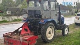 На Звягельщині правоохоронці виявили у двох водіїв трактора підроблені посвідчення