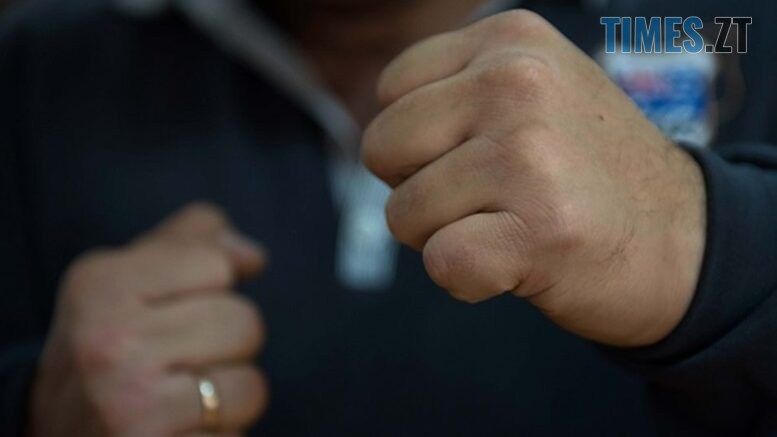 На Бердичівщині перед судом постане молодик, який під час суперечки в якості аргументів використав власні кулаки