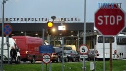 Поляки розблокували два пункти пропуску на кордоні України