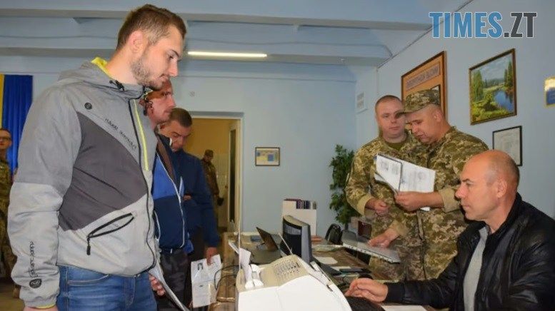 ТЦК бездумно відробляє план: в Україні почастішали випадки мобілізації працівників оборонних підприємств
