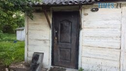 На Хорошівщині жінка під час суперечки підрізала чоловіка