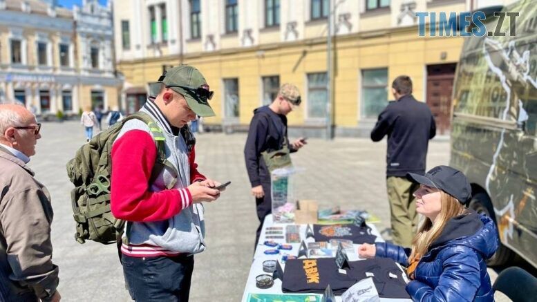 Вриваємося у 3-тю штурмову бригаду: на Михайлівській військові та волонтери проводять інформаційно-рекрутингову кампанію