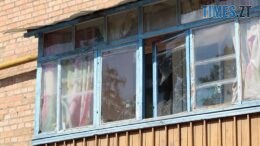 У Бердичеві невідомі відкрили стрілянину по вікнам багатоповерхівки