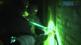 На Житомирщині правоохоронці ліквідували нарколабораторію та викрили її організатора й дилерок