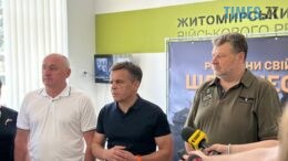 Працюватиме не як ТЦК: у Житомирі відкрили центр військового рекрутингу