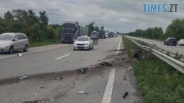 До уваги водіїв! Через ДТП рух трасою Київ-Чоп на Звягельщині ускладнений