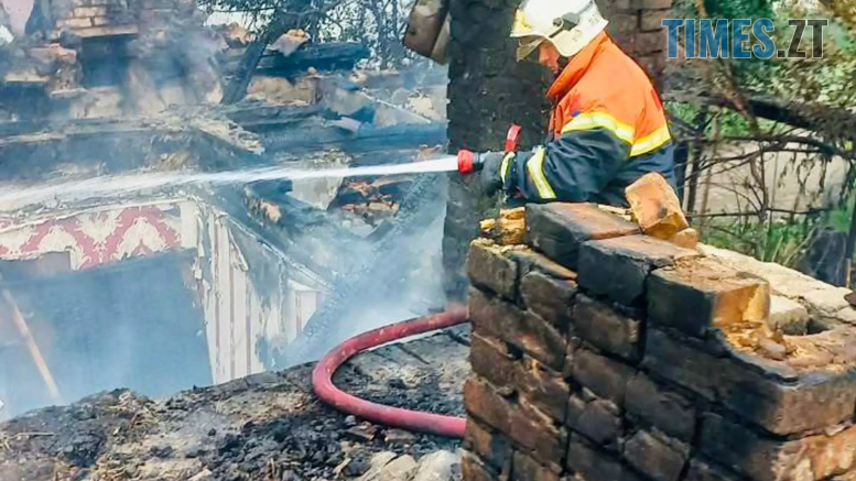 На Бердичівщині горів житловий будинок на декількох господарів