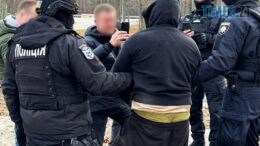 На Житомирщині зловмисник привласнив волонтерські гроші, видаючи себе за військового ЗСУ