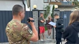 На Житомирщині ДБР викрило експодатківця, який два роки незаконно отримував зарплату, вдаючи з себе захисника