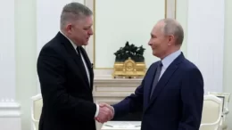 У Словаччині назрівають політичні зміни: опозиція звинувачує Фіцо у держзраді