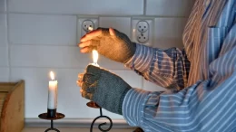 Завтра на Житомирщині знову діятимуть графіки погодинних відключень електроенергії