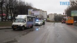 У Бердичеві через неуважність водія маршрутки постраждала пасажирка