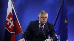 Фіцо пригрозив припинити постачання електроенергії до України
