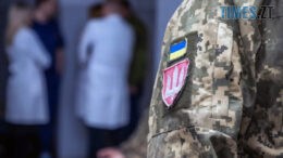 В одній із лікарень Житомирщини медики вимагали гроші у тяжко пораненого військового