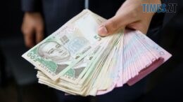 На Житомирщині перед судом постане завідувачка одного з місцевих медзакладів за фіктивне влаштування на роботу доньки