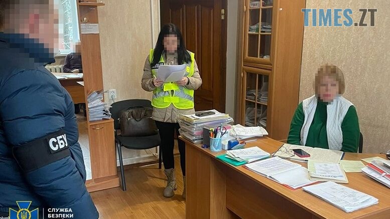 На Житомирщині правоохоронці задокументували причетність до корупційної схеми голови і секретаря МСЕК