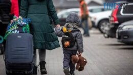 Минулоріч 443 тисячі українців виїхали з України і не повернулися назад
