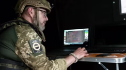 США погрожують відключити Україну від Starlink у разі відмови від угоди про копалини
