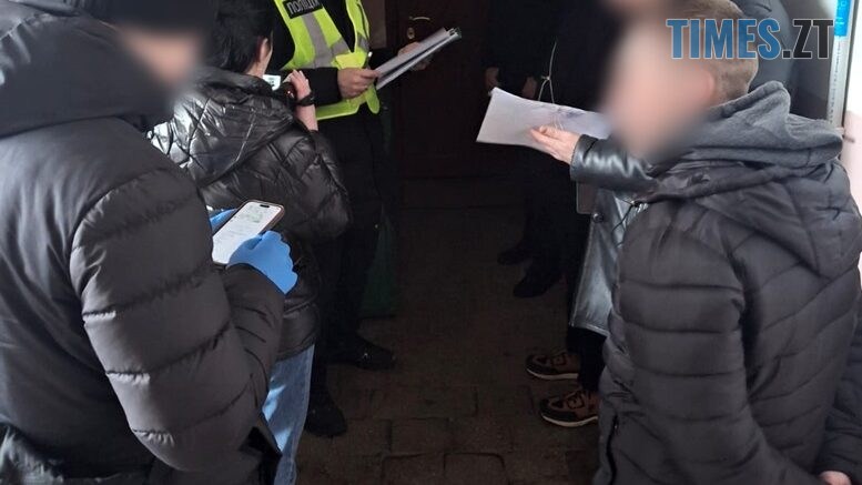 Житомирські правоохоронці розкрили схему крадіжок брендового одягу